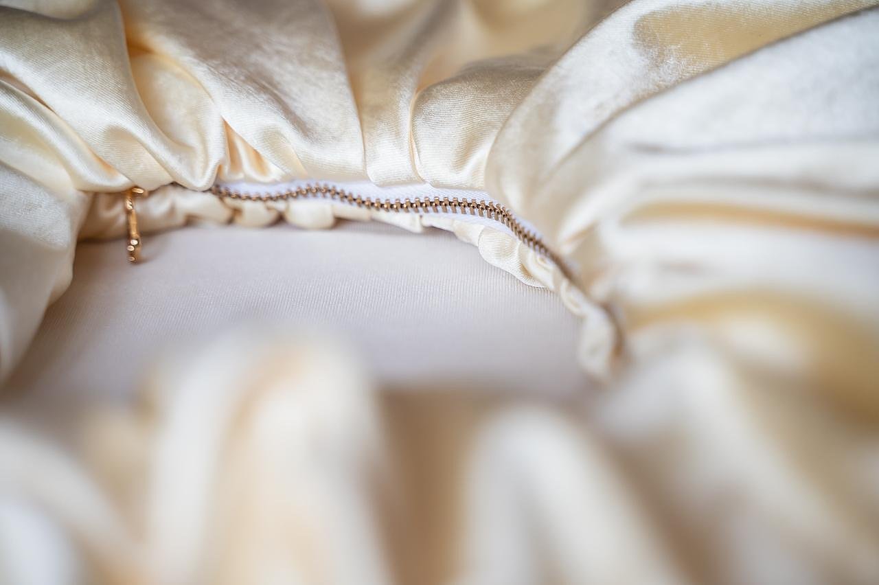 RUCHÉЕ SATIN BAG